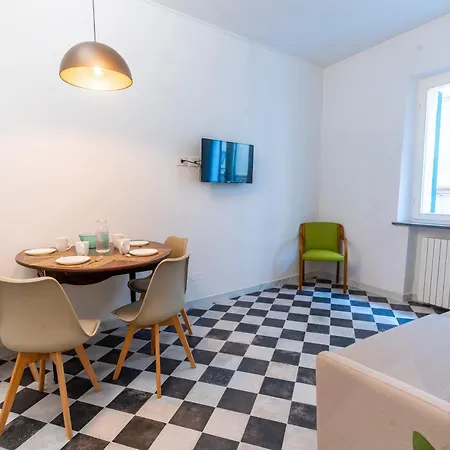 아파트 Siena, Casa A Scacchi, A 500 M Da Piazza Del Campo